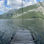 Al Piccolo Pontile * Mandello del Lario