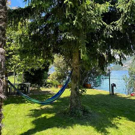 Al Piccolo Pontile - Ferienhaus Mandello del Lario