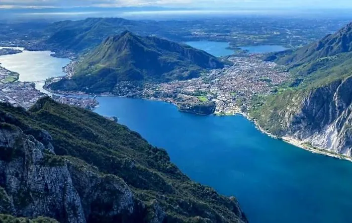 Al Piccolo Pontile Манделло-дель-Ларио